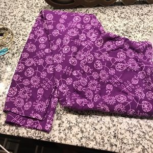 Sale 3/$10! Ladybug LulaRoe OS leggings!